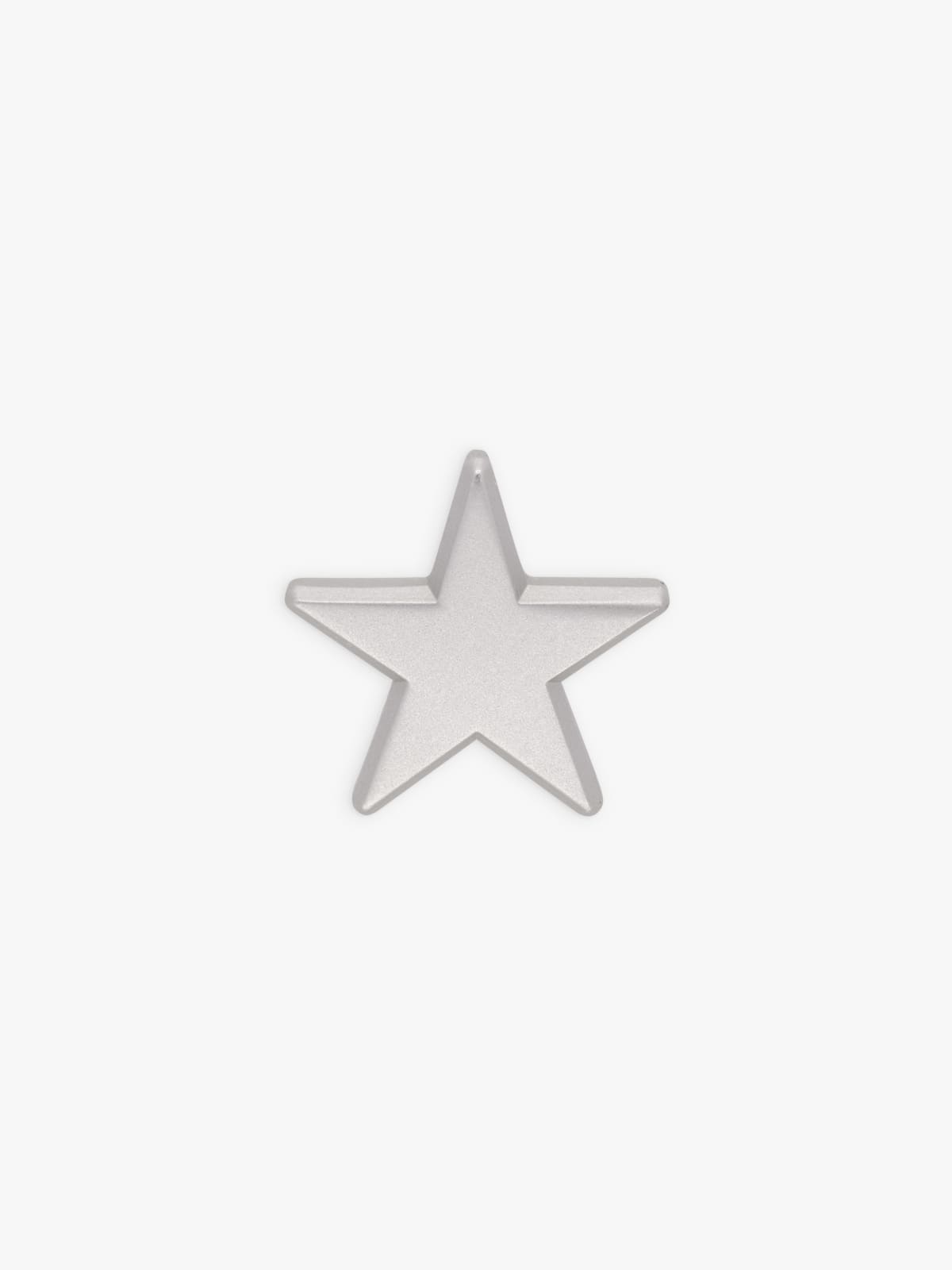 white estrella pin