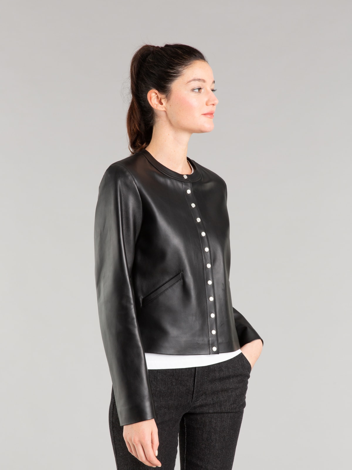 long-sleeved cardigan with press studs in black lambskin leather